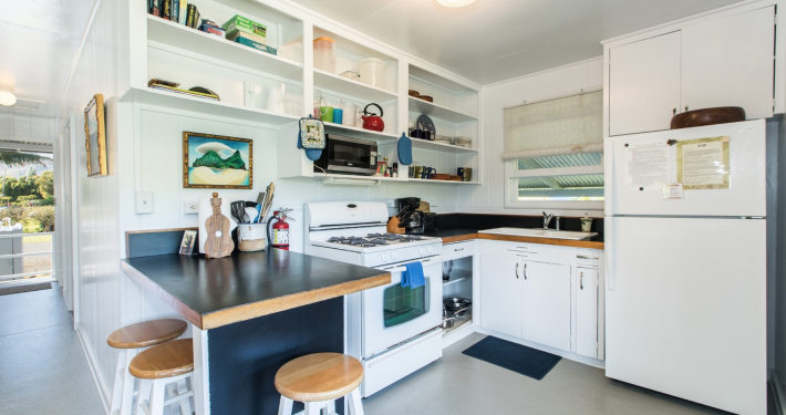 , The Dolphin Cottages & Historic Hanalei Town