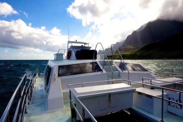 The Na Pali Coast is probably one of the most recommended places to see on a Kauai vacation